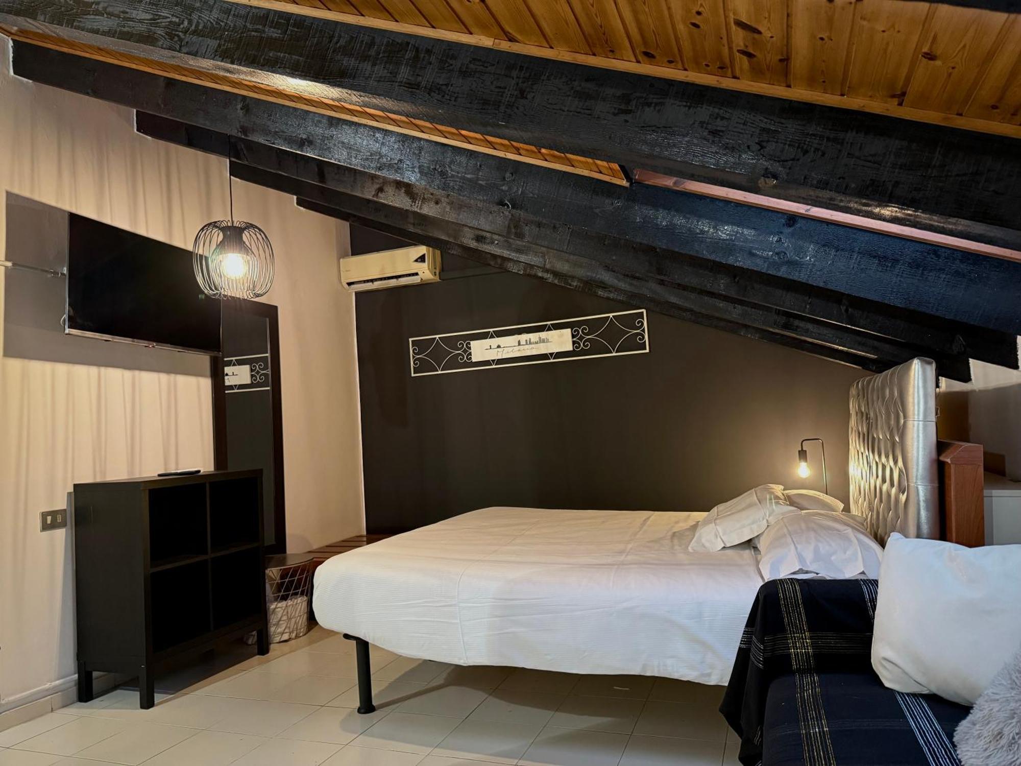 Hosting Dreams Attics - Duomo Apartamento Milán