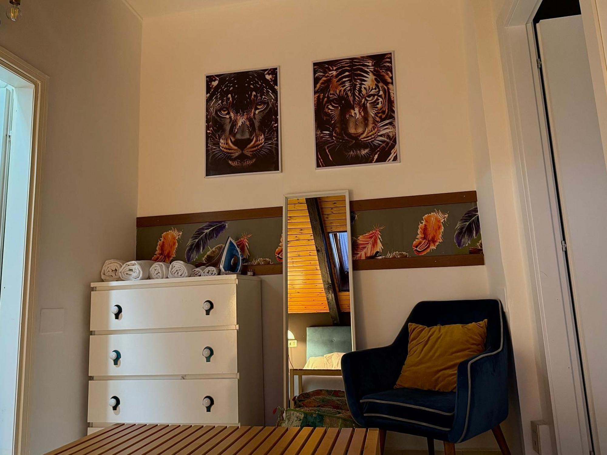 Hosting Dreams Attics - Duomo Apartamento